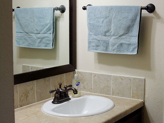 Bathroom vanity