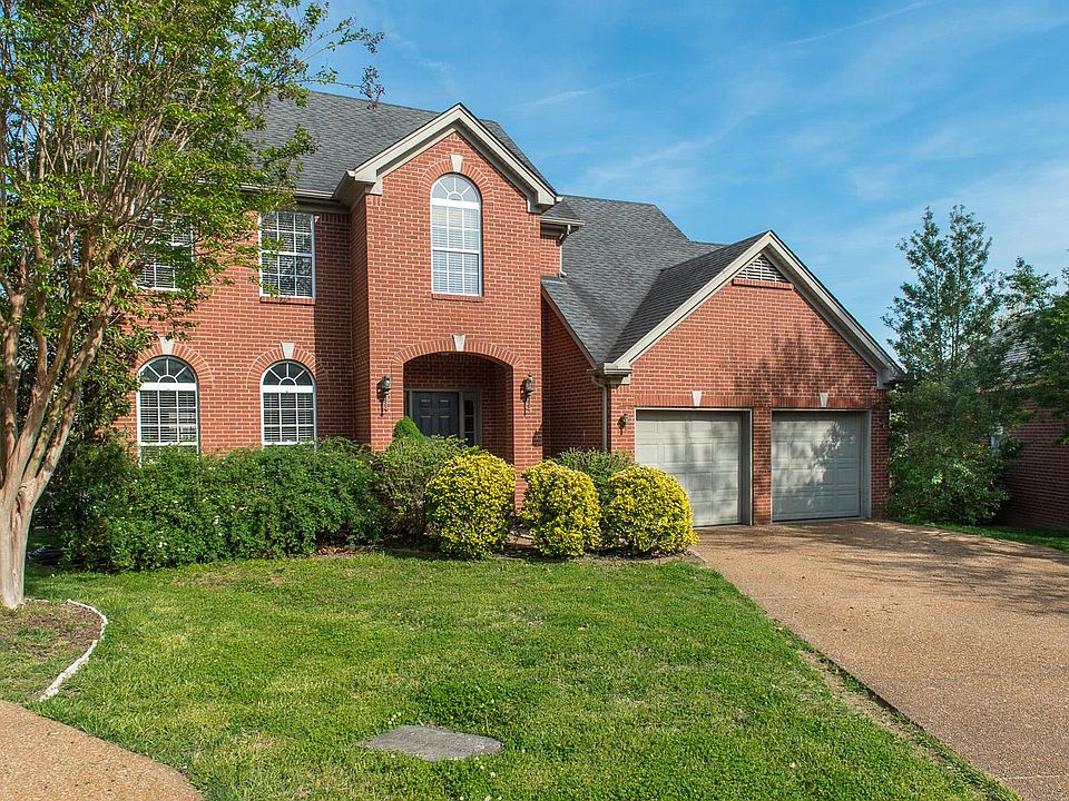 1st image of 920 Willow Oak Ct