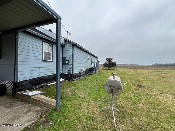 3rd image of 305 9th St