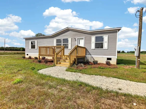 1068 Preference Rd, Saint Matthews, SC 29135