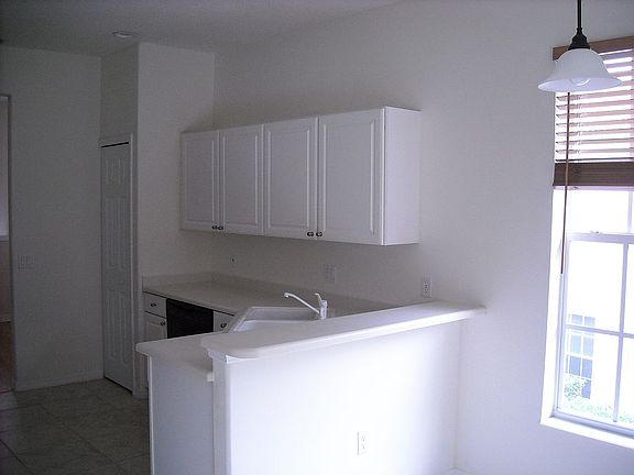 3rd image of 4475 Streamside Ct