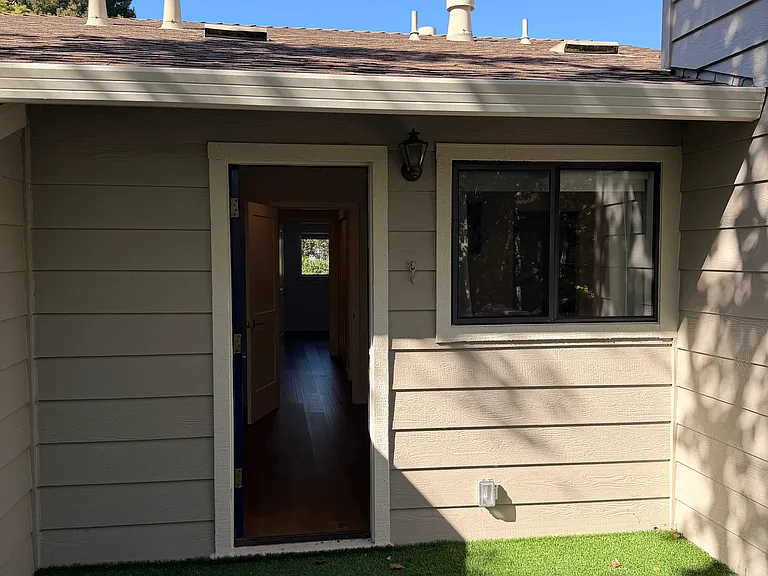 1983 San Luis Ave #7 — Photo 10