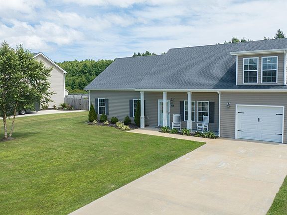 2nd image of 176 Laurel Woods Way