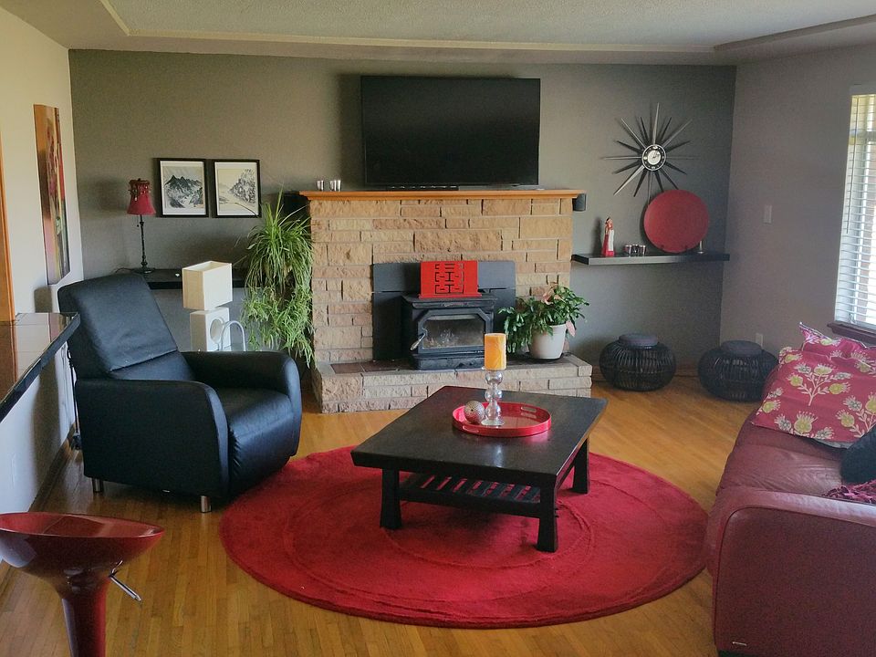 1st image of 4405 N 8th St