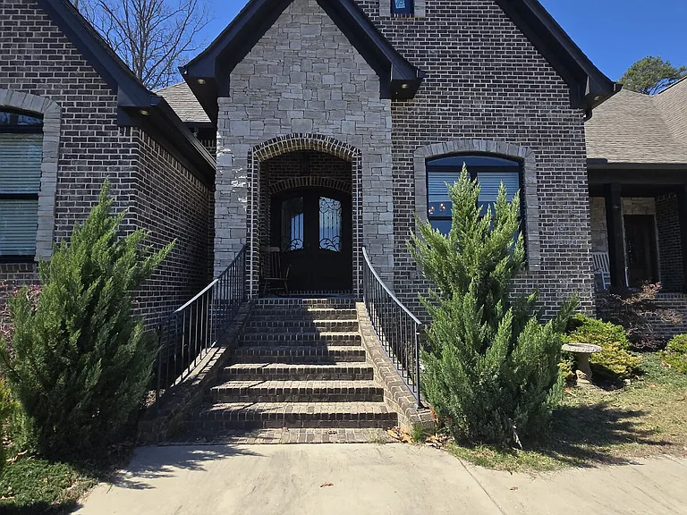 1780 Windstone Dr — Photo 3