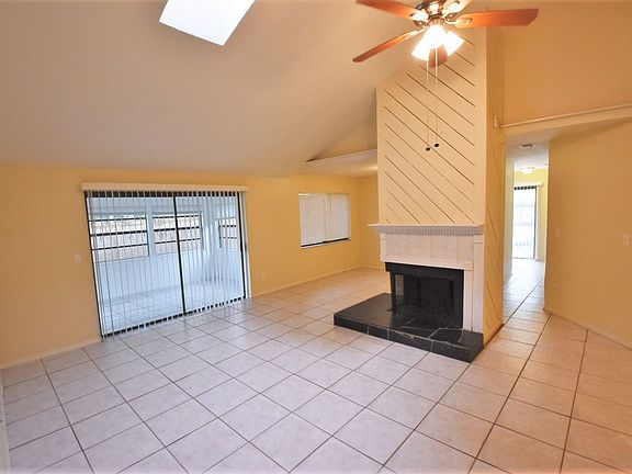 2nd image of 806 Buckie Dr