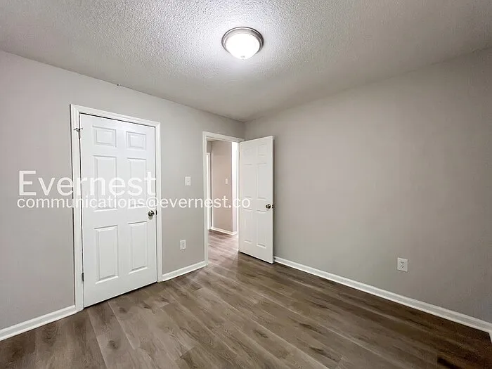 6445 Collinwood Rd — Photo 12