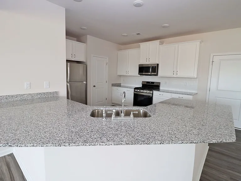 925 N Sage Drop Rd — Photo 8