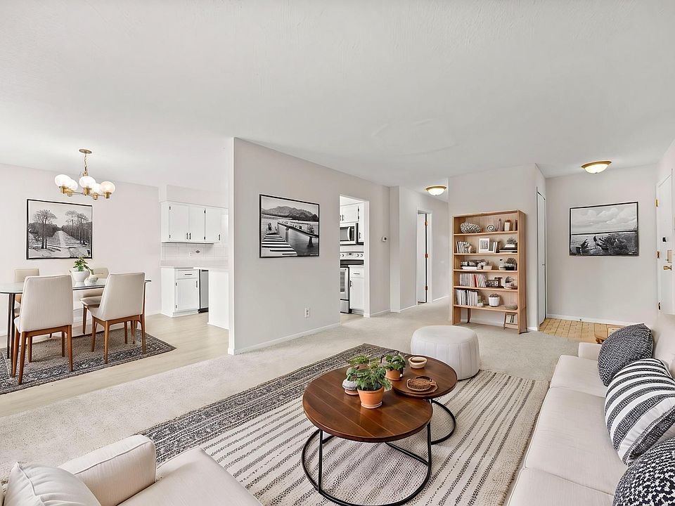 1st image of 1049 Greenhaven Dr
