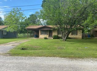 208 W Dewey St, Malakoff, TX 75148