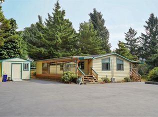 95994 Brookside Dr, Brookings, OR 97415