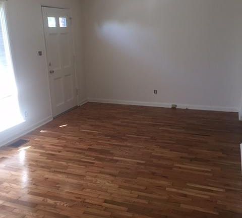5th image of 110 Sweetberry Ln