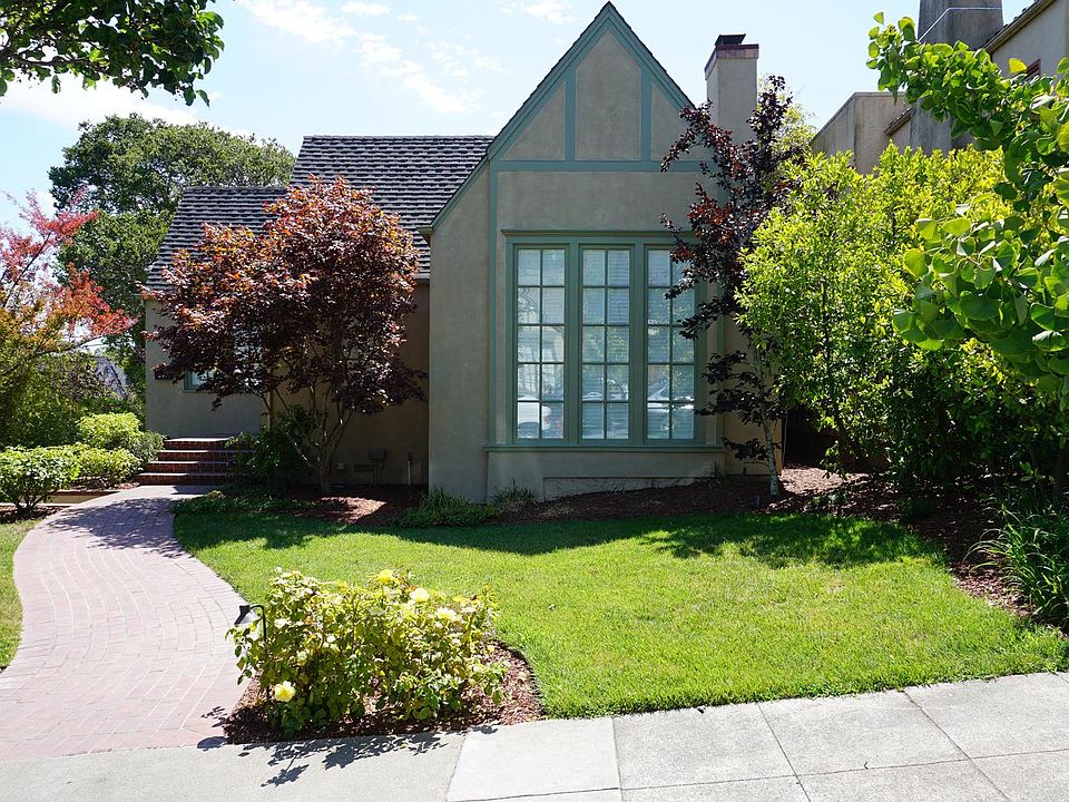 1st image of 2461 Poppy Dr