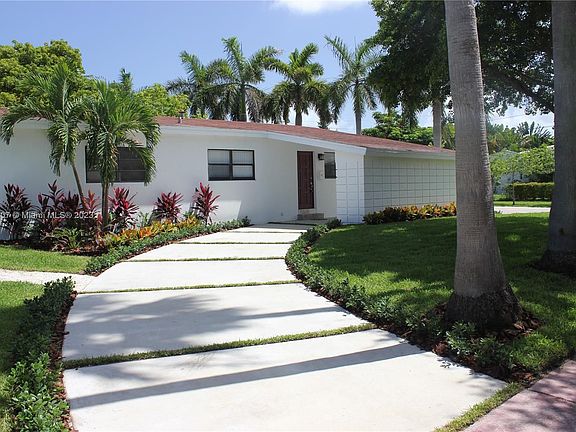 4th image of 1420 Biarritz Dr