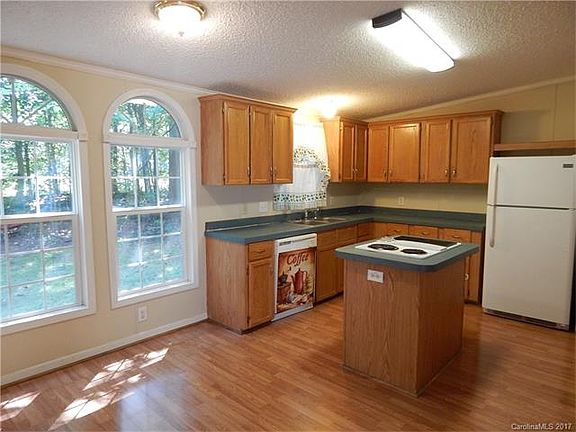 2nd image of 174 Catalina Dr