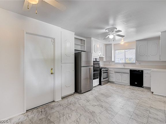 4th image of 215 Wyoming St