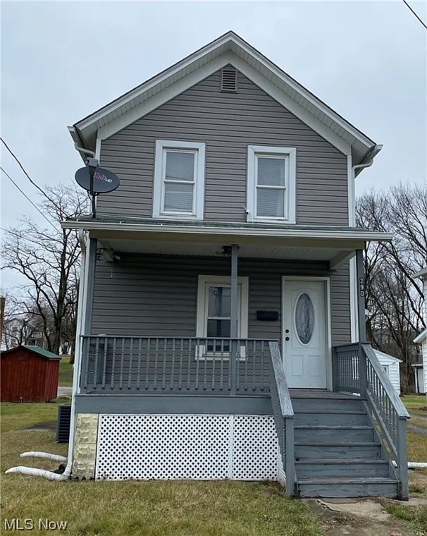 290 W Main St photo 1