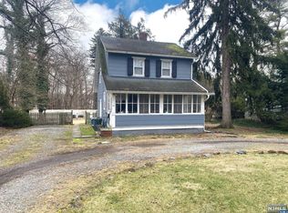 41 Giles Rd, Harrington Park, NJ 07640