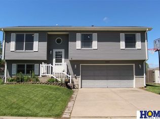 10531 N 136th St, Waverly, NE 68462