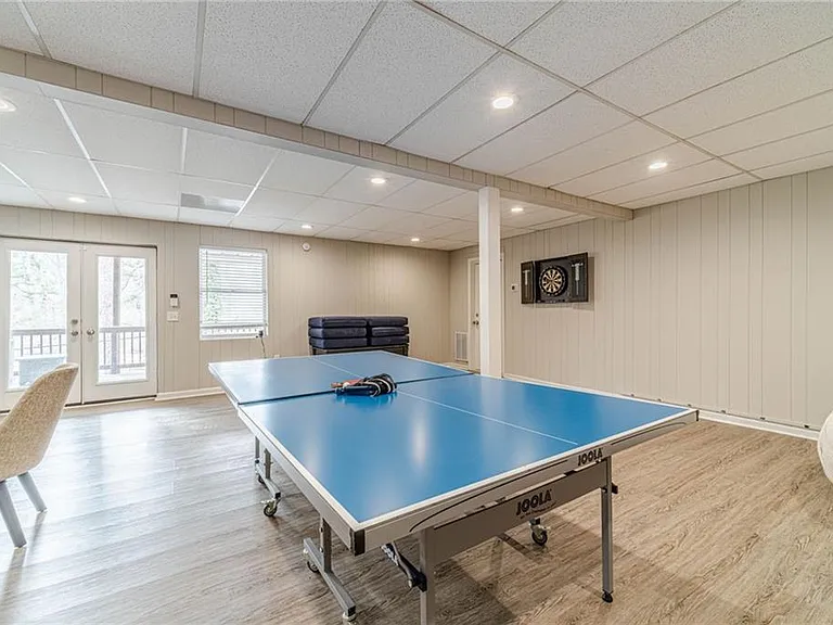 691 Harbor Cv — Photo 43
