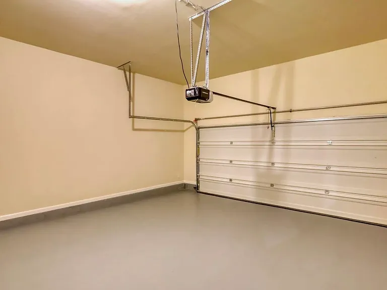 6571 Bluffview Dr — Photo 17