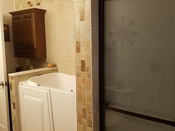 5th image of 502 N 17th Ave