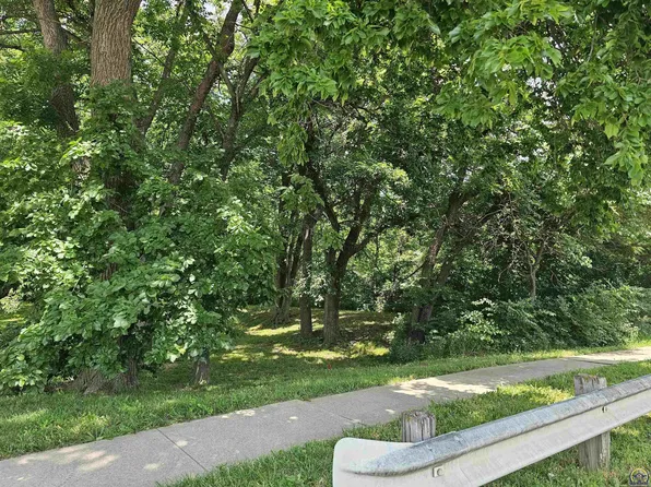 0 SW Oak Pkwy, Topeka, KS 66614