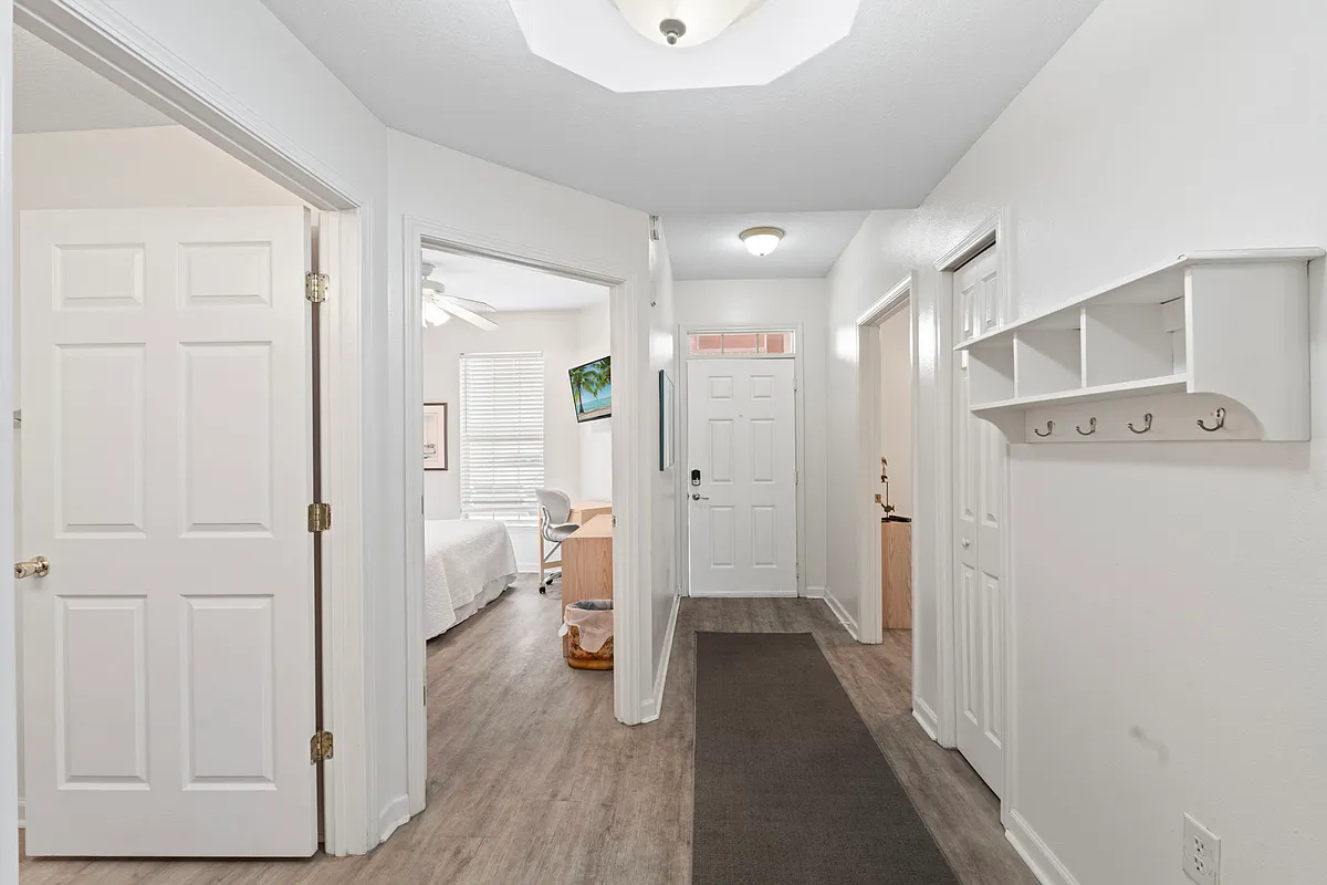 Building Photo - 225 Atlantis Cir #102