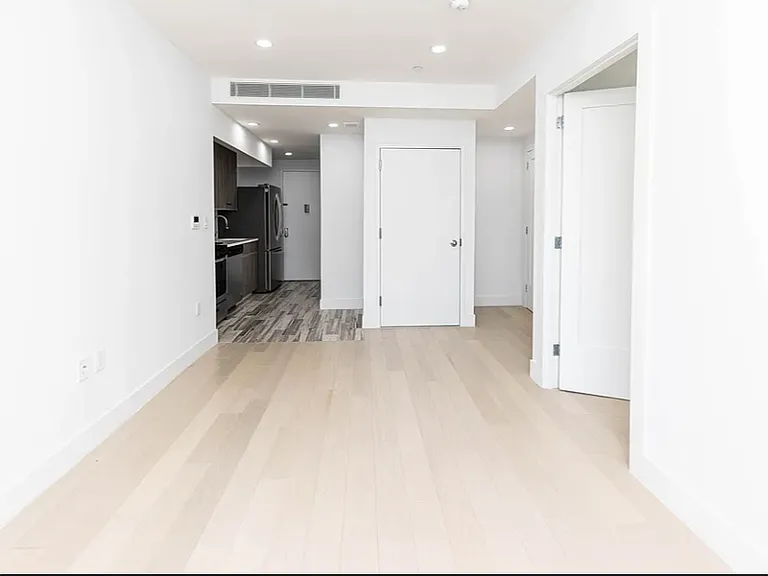 455 Onderdonk Ave #2D — Photo 5