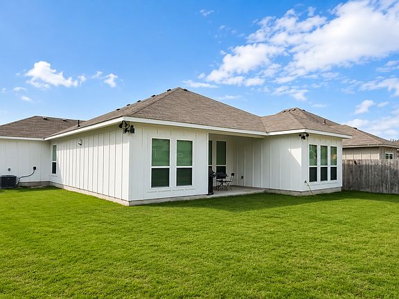 4th image of 2006 Cutleaf Dr