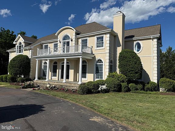 2nd image of 38140 Winsome Trail Ln