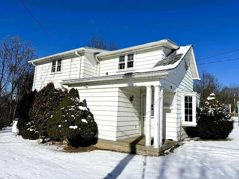 915 Perry Hwy — Photo 49