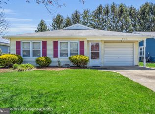 31 Lauren Ln S, Brick, NJ 08723