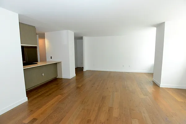 Sold by Battery Park Realty | media 19