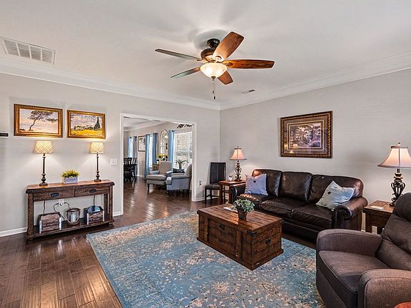 5th image of 2501 Pinnacle Dr