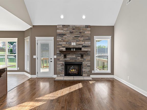 3rd image of 112 Wellington Fld Lot 112