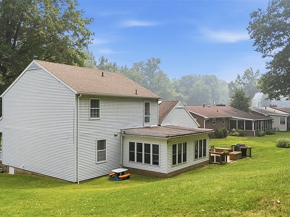 4th image of 1004 51st St