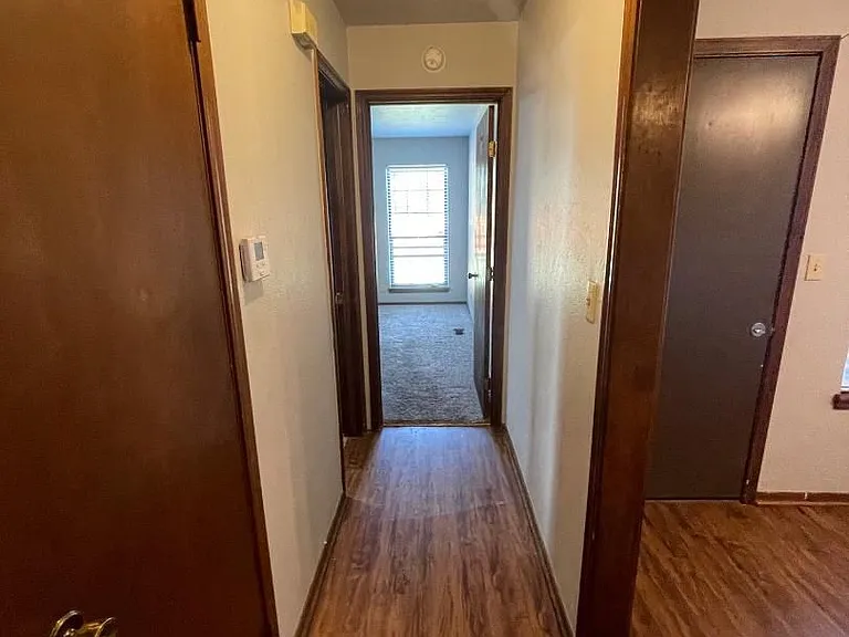221 Skylark Ct — Photo 7