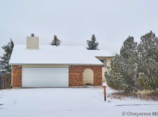 1520 Elkhorn Dr, Cheyenne, WY 82007