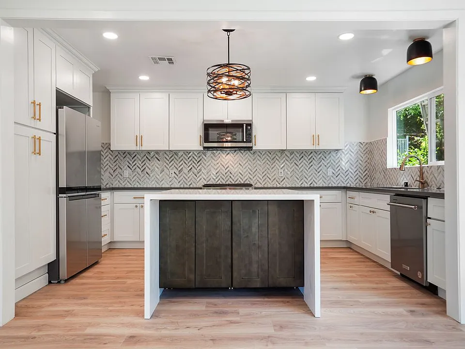 4957 Vejar Dr