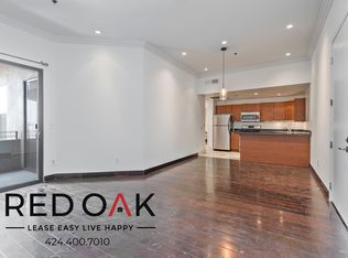 8811 3/4 Burton Way #504, Los Angeles, CA 90048