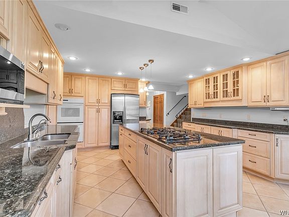 3rd image of 4267 River Rd