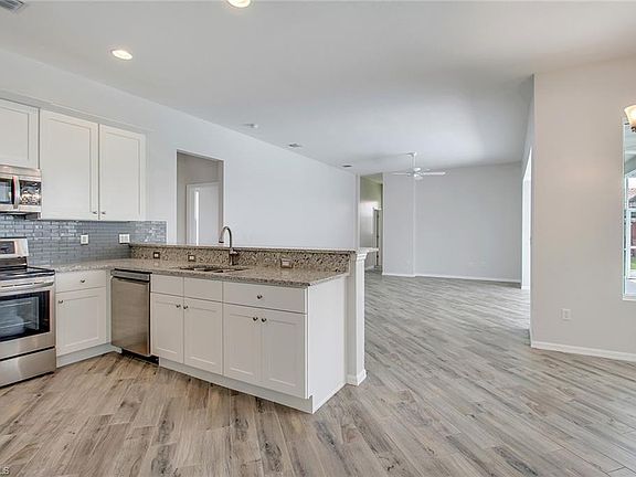 5th image of 12771 Meadow Pine Ln