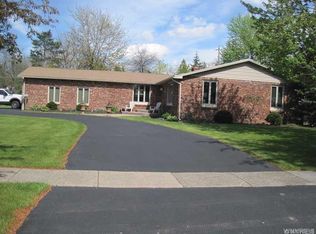 176 Culpepper Rd, Buffalo, NY 14221