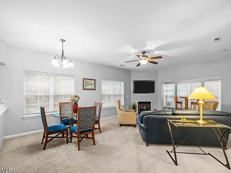 2207 Locksley Woods Dr #A — Photo 4