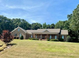 107 Willowbend Dr, Anderson, SC 29621