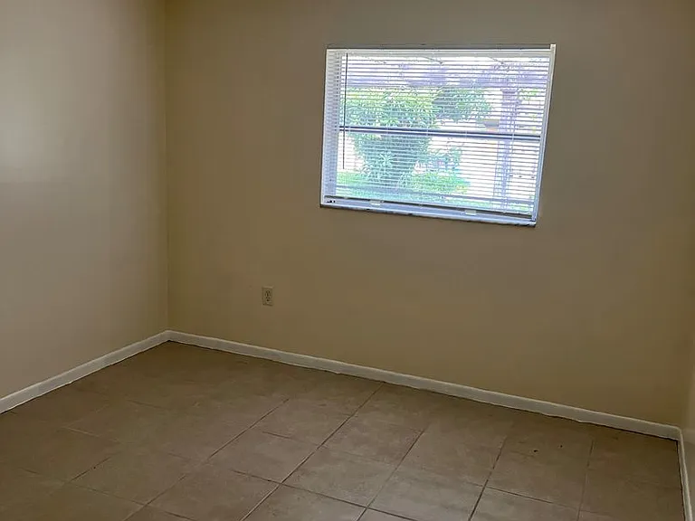 21310 Stillwater Ave — Photo 18