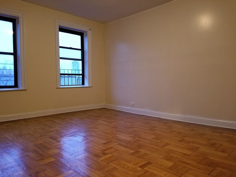 2nd image of 312 E 206th St #2C