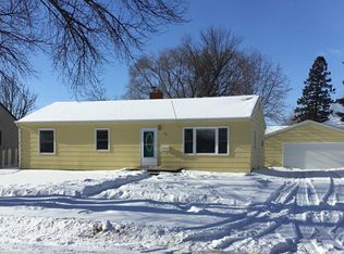 701 20th St S, Fargo, ND 58103