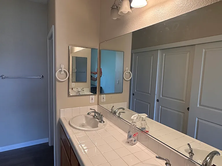 1420 Nevin Plz — Photo 4